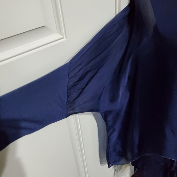 Navy Blue Silk Scoop Neck Tiered Ruffle Lightweight Blouse Women's Size L - Picture 4 of 10